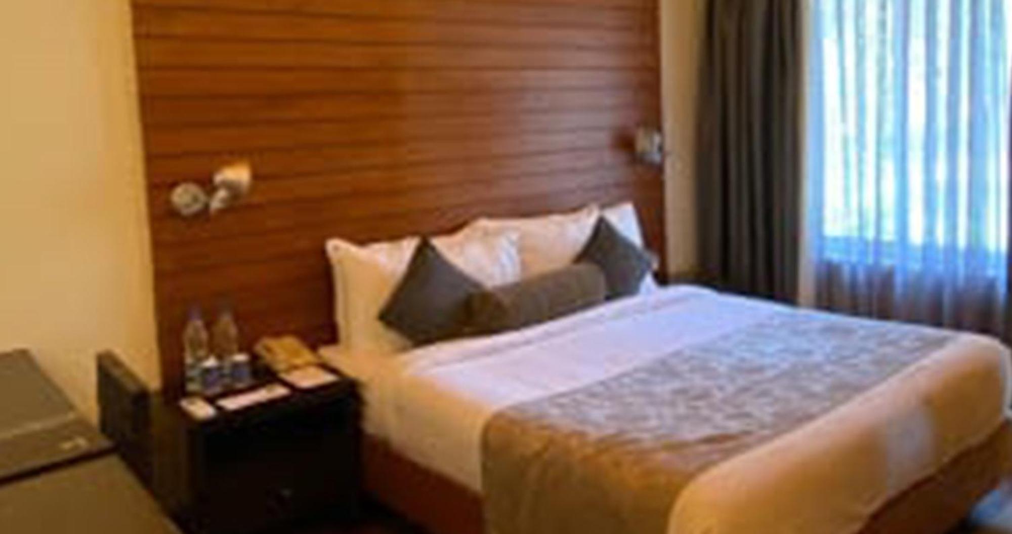 The Golkonda Resort And Spa Χιντεραμπάντ Εξωτερικό φωτογραφία